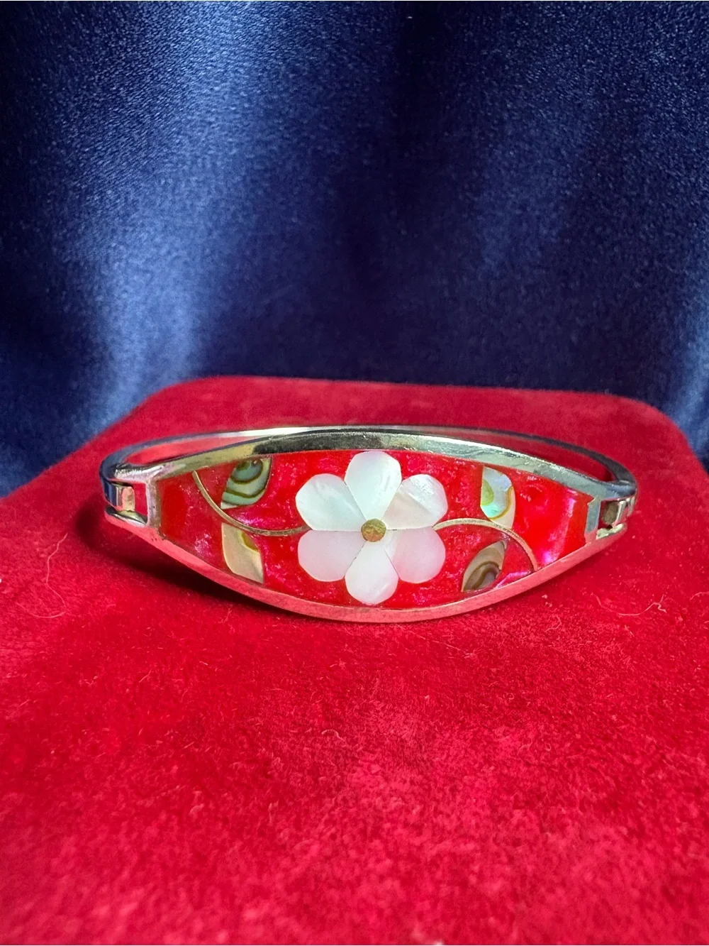 Bracelet Alpaca Mother-of-Pearl Inlay Floral Vine Design Mexico